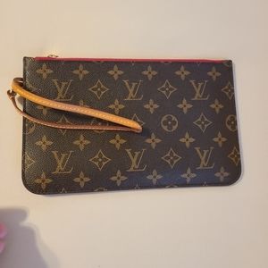 Neverfull wristlet